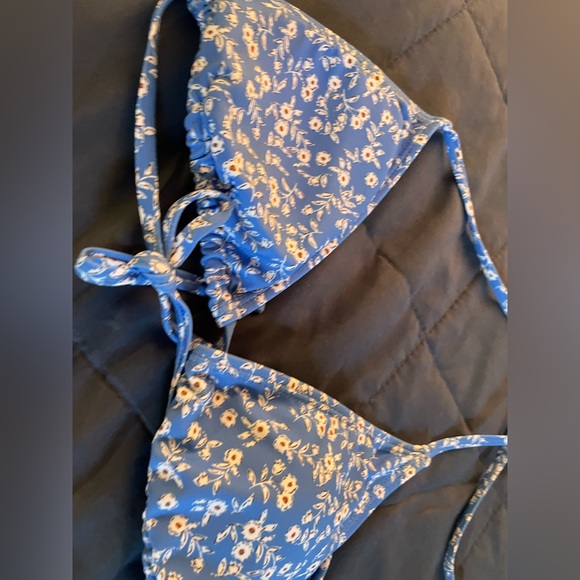 BLUE TWO PIECE BATHING SUIT WITH COVERUP - Picture 5 of 9